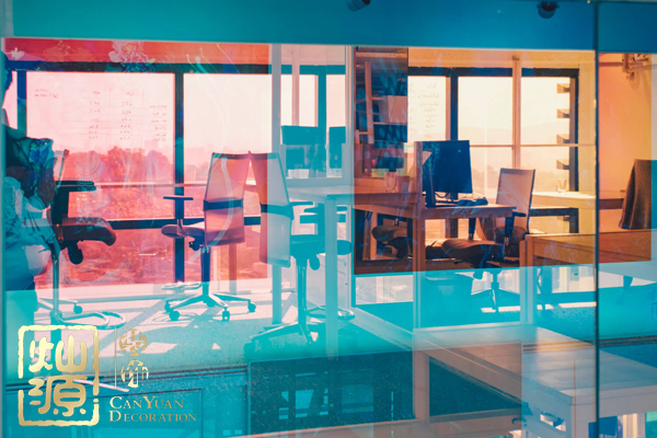 現(xiàn)代簡約辦公室裝修設(shè)計(jì)