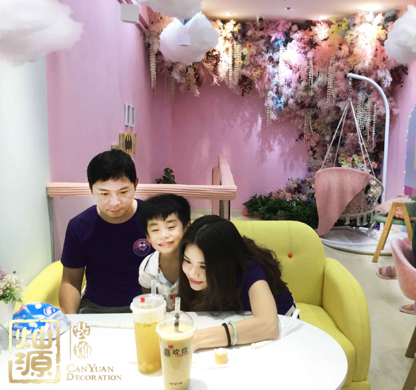 南寧網(wǎng)紅奶茶店設(shè)計(jì)裝修實(shí)例分享 顧客絡(luò)繹不絕的原因原來是這個