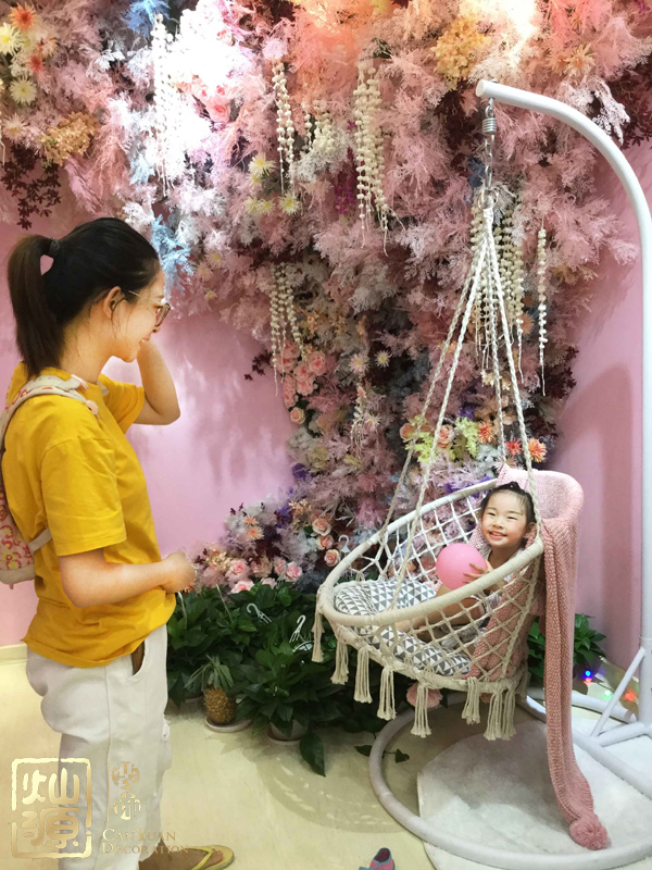 南寧網(wǎng)紅奶茶店設(shè)計(jì)裝修實(shí)例分享 顧客絡(luò)繹不絕的原因原來是這個