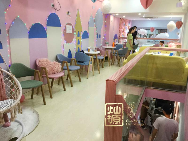 網(wǎng)紅奶茶店設計裝修